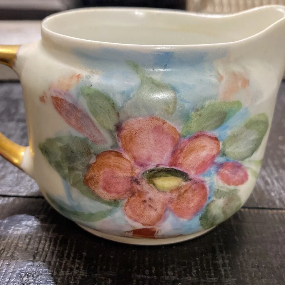 Antique KPM Silesia Floral Sugar and Creamer Set with Gold Handles! - Picture 3 of 7